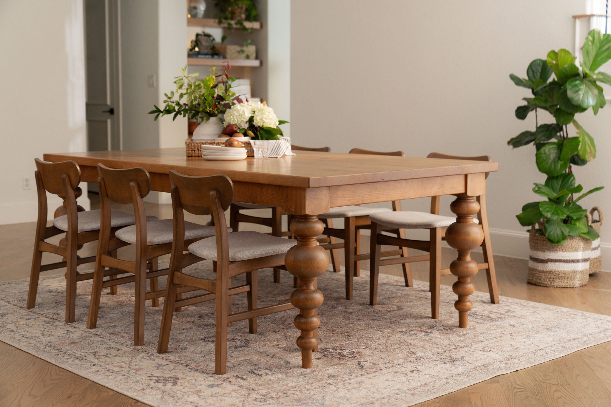 What Size Dining Table Do I Need?